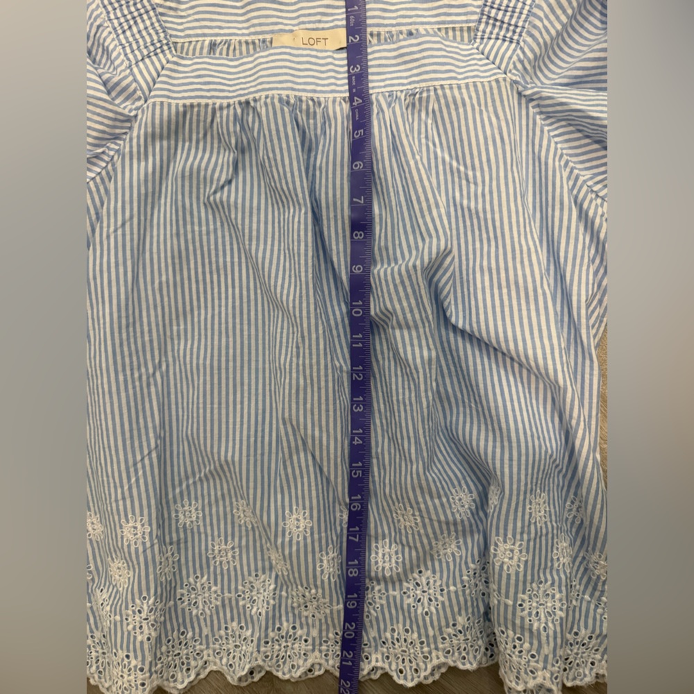 Loft Blue White Stripe Square Neck Flutter Sleeve Embroidered Eyelet Detail XL - Picture 10 of 11